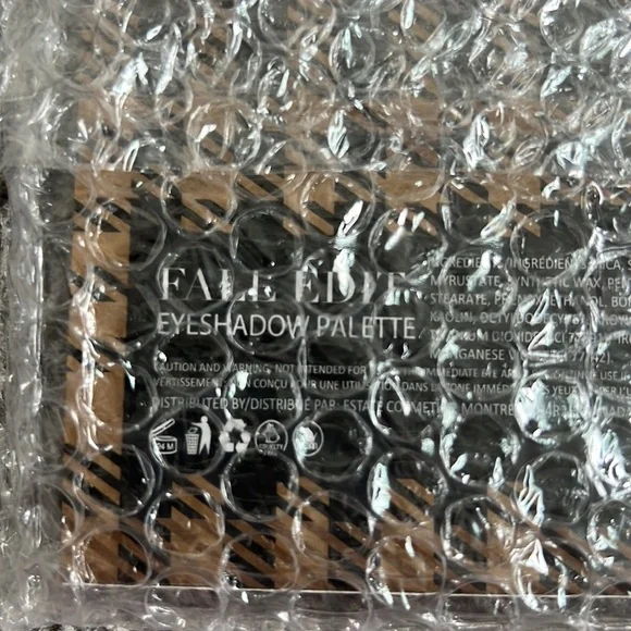 ESTATE COSMETICS FALL EDIT Eyeshadow and Pressed Pigment Palette - Picture 4 of 4